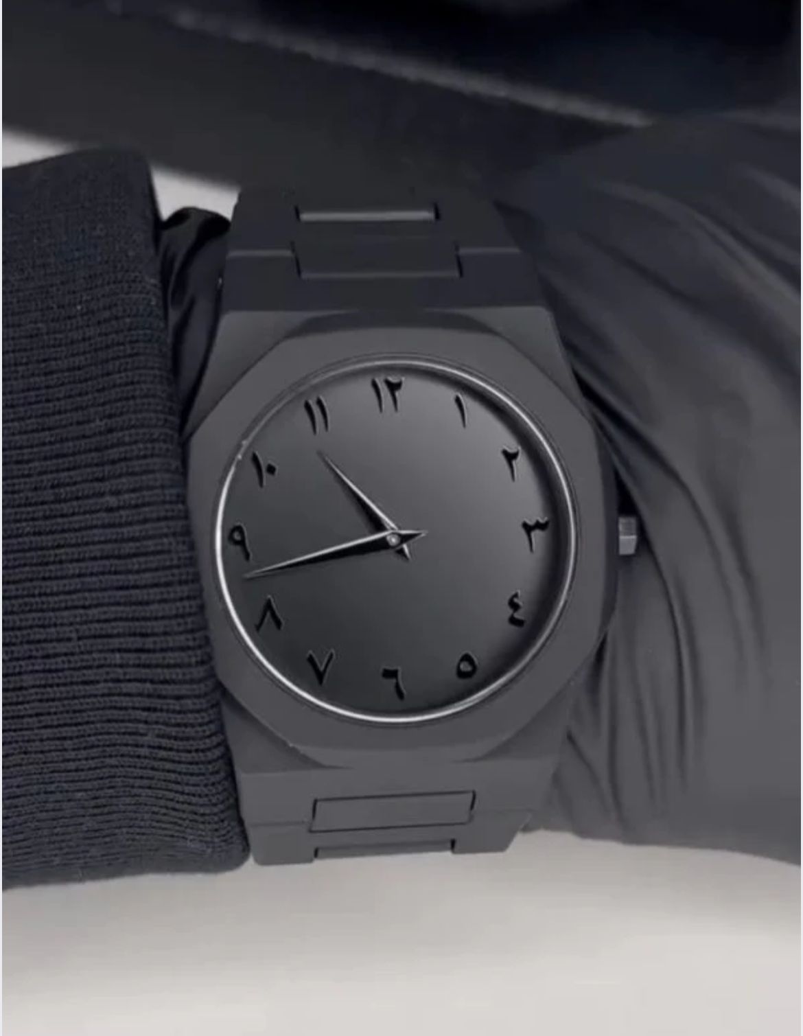 Black AURA Watch – Lightweight Premium Design - Stylish Wrist Watch For Men